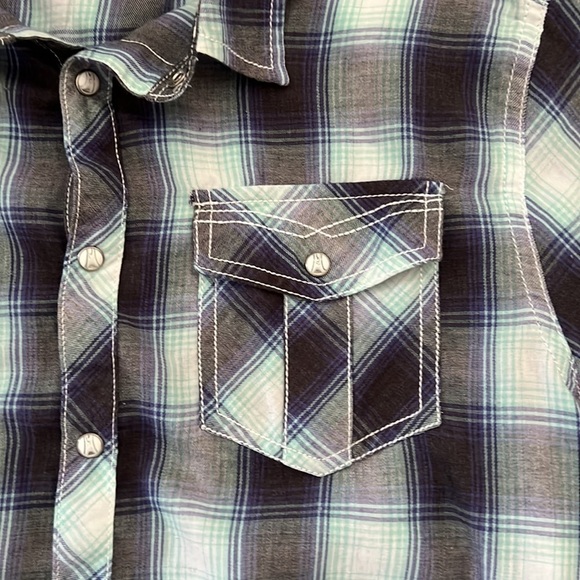 BKE Collared Button down shirt - Picture 2 of 4